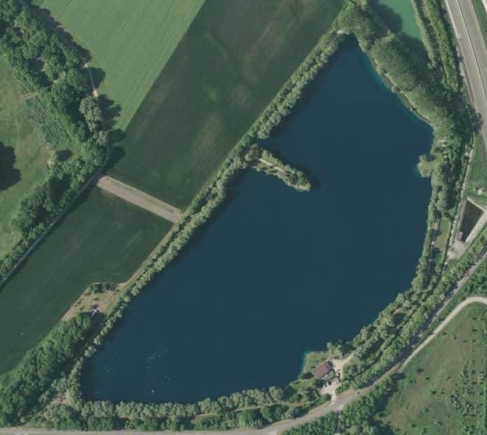 Lac de Graviers Luke Moffatt lake