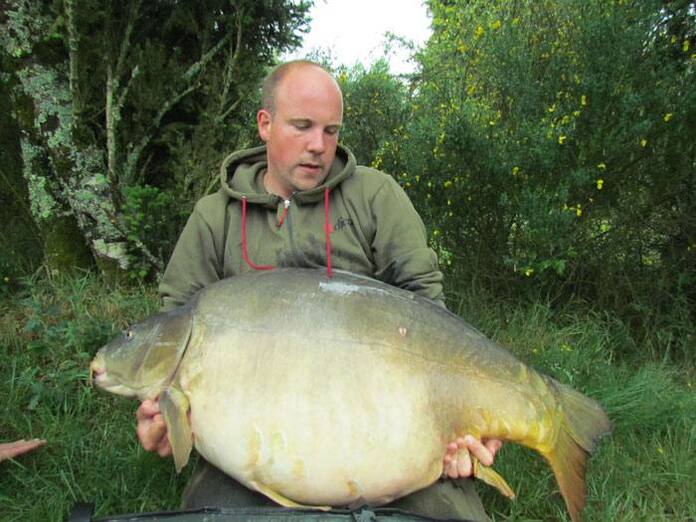 Peche Carpe Etang Prive Pays De La Loire