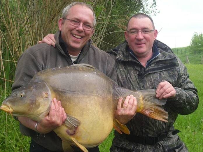 Peche Carpe Etang Prive Pays De La Loire