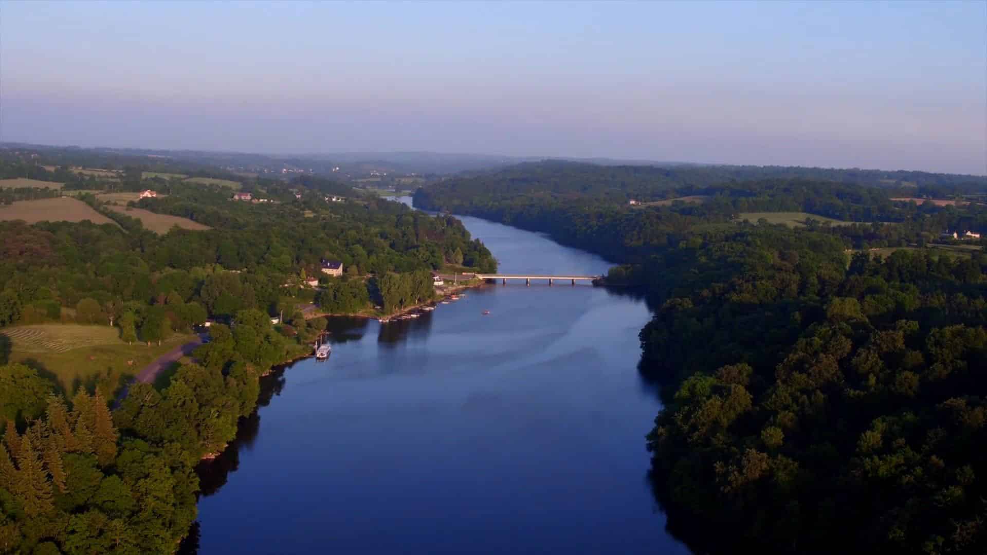 Lac De Rabodanges Grand Lac Public